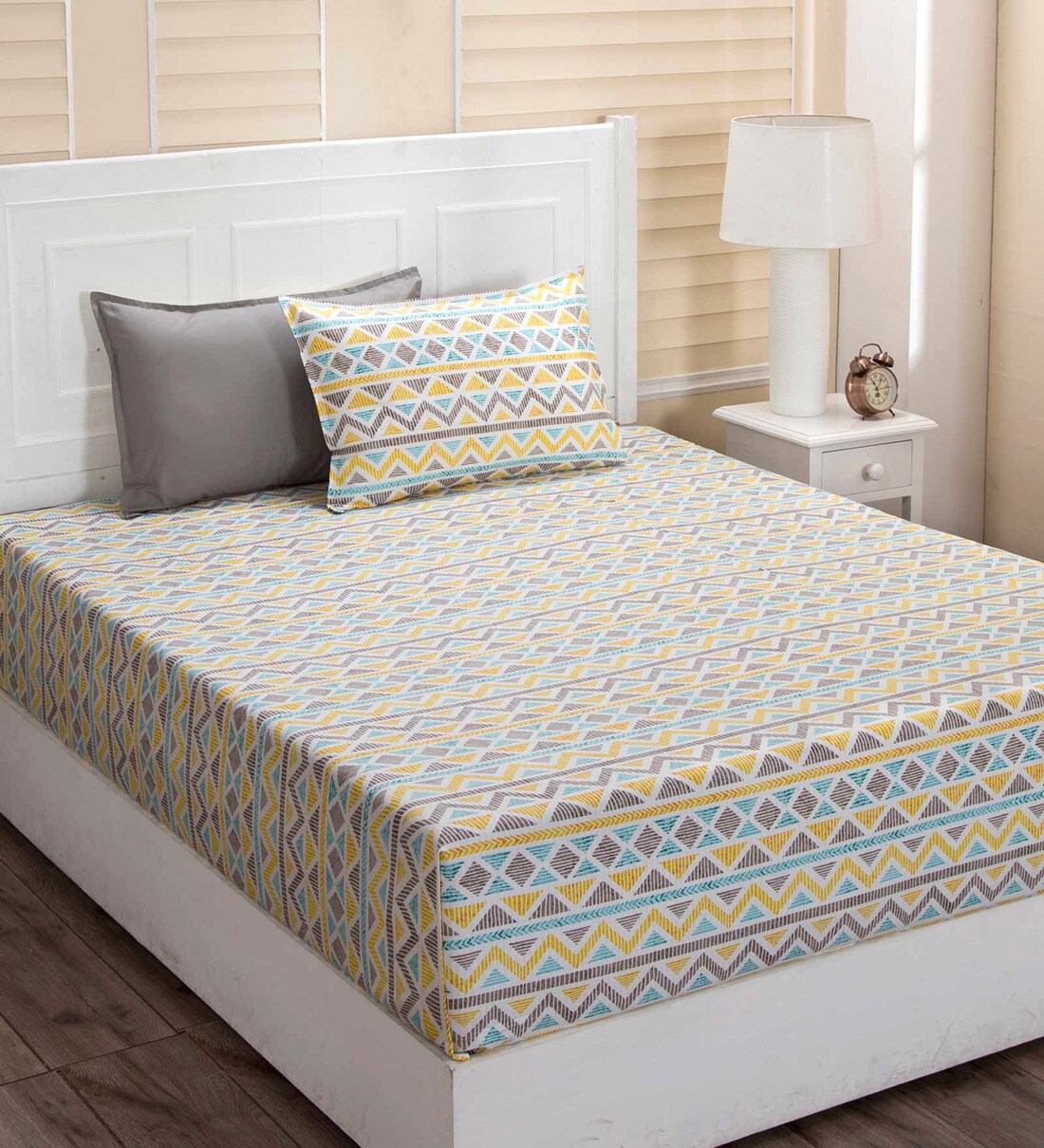 Buy Inhouse Donatella 210 Tc Cotton King Bed Sheet With 2 Pillow Covers