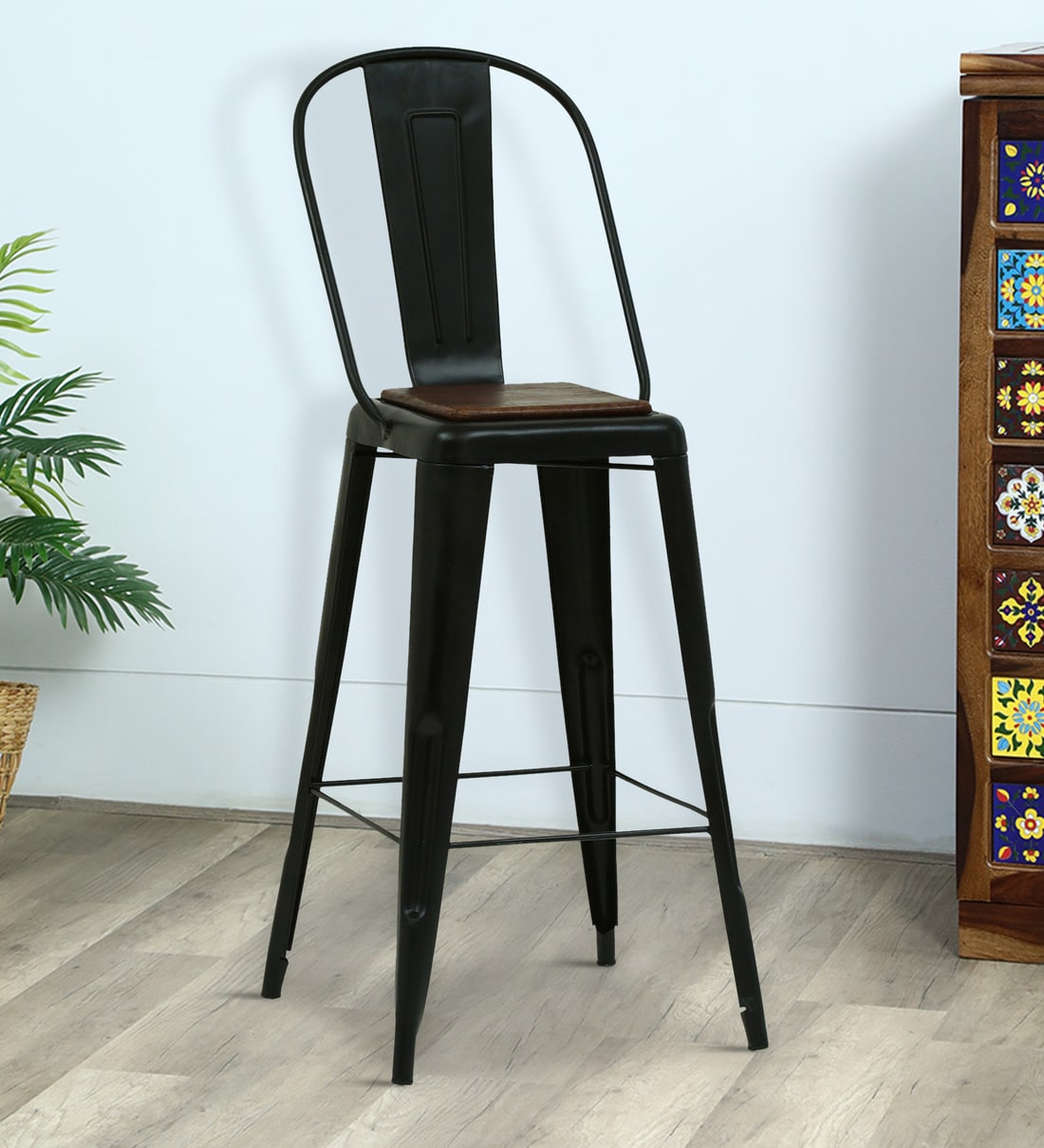 Buy Burrows Metal Bar Stool In Black Colour Online Eclectic Bar Stools Bar Furniture