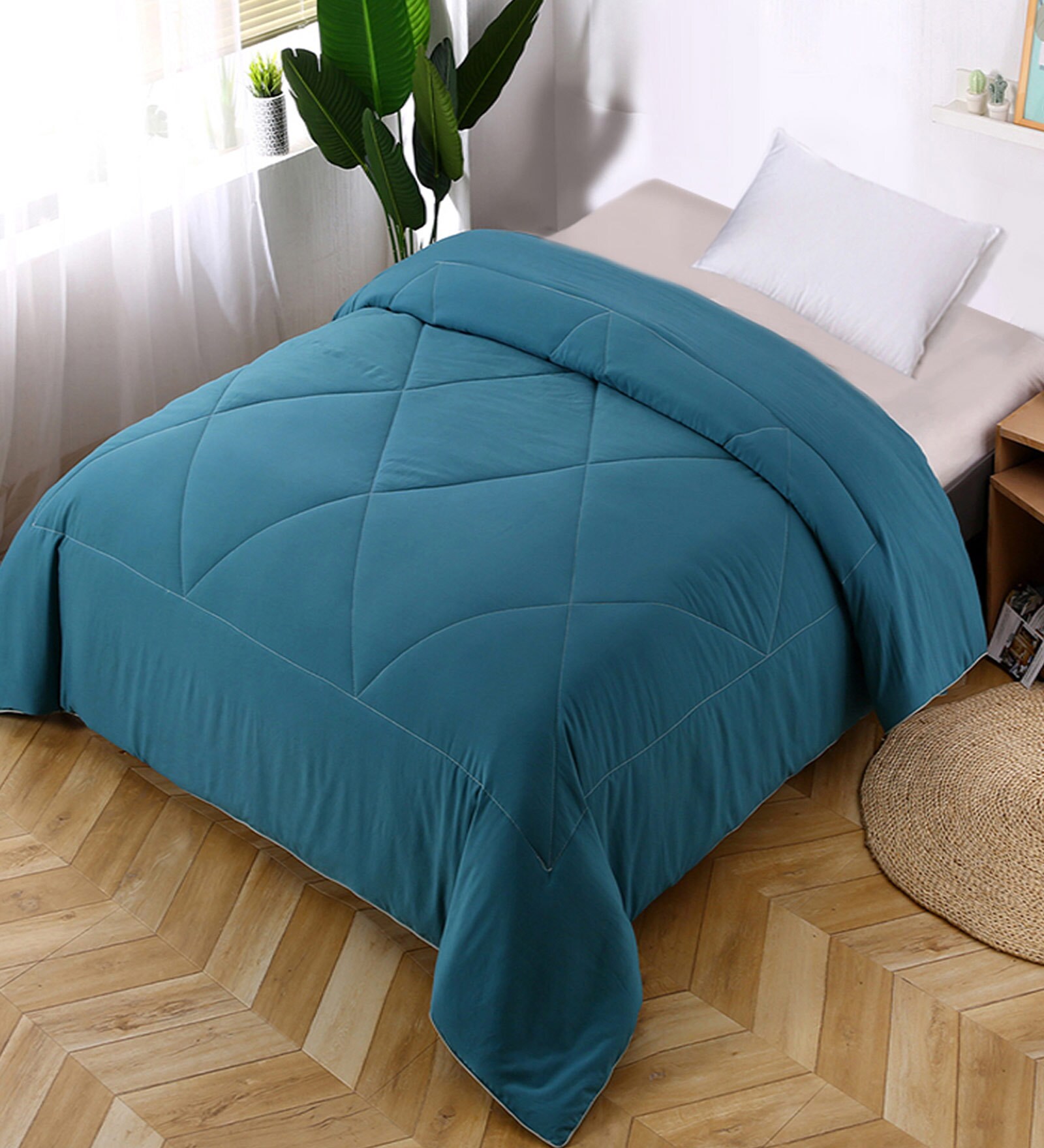 Buy Fashion Microfiber Single AC Comforter by URBAN DREAM Online