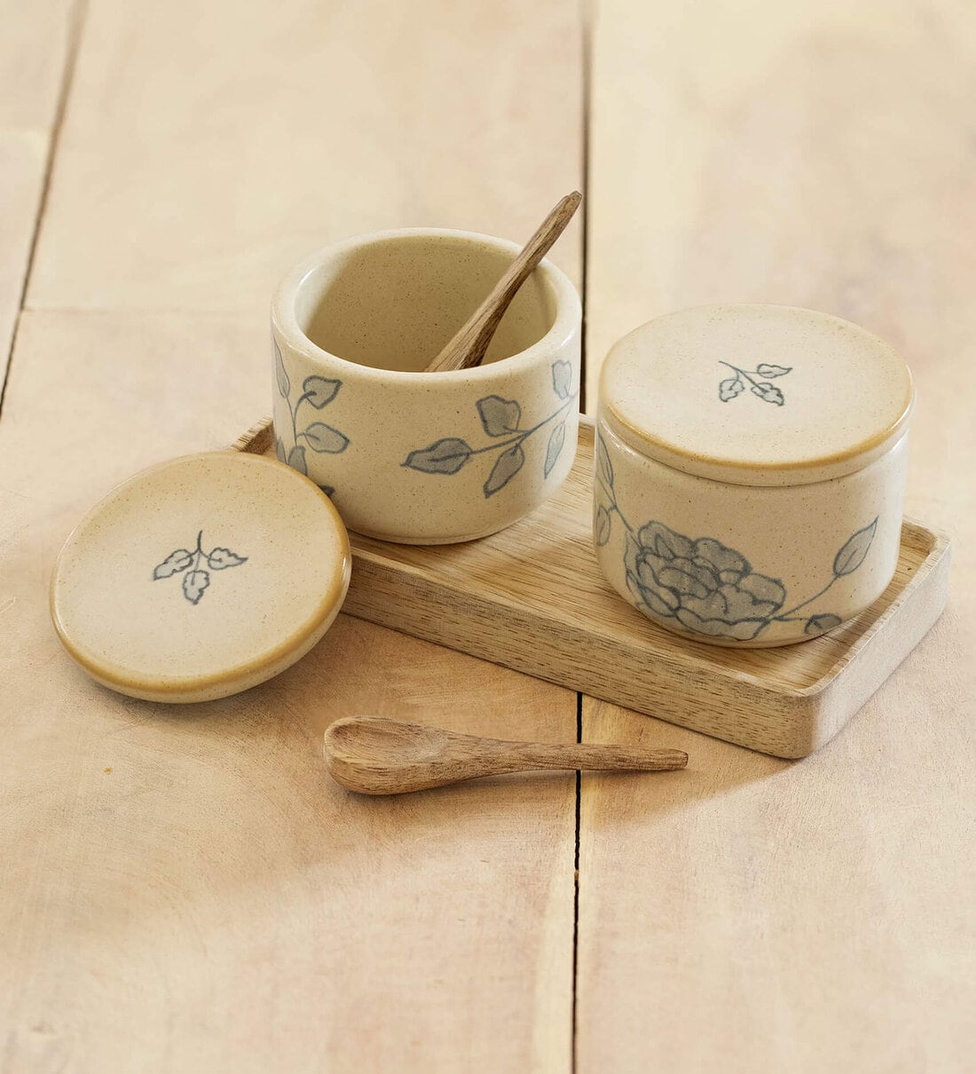 Buy Fiore Ceramic Condiment Set by Ellementry at 5 OFF by Ellementry