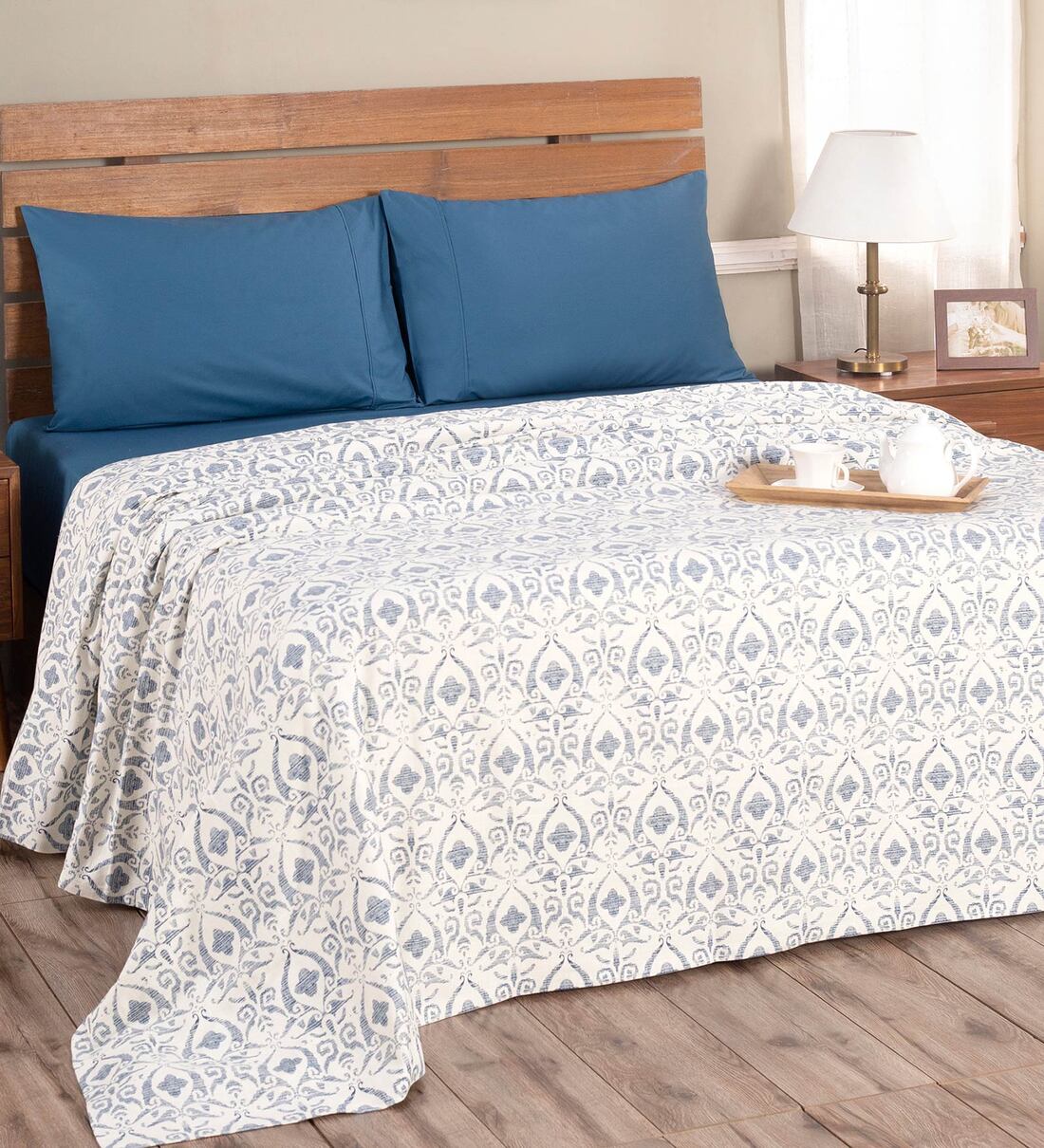 Buy Blue Abstract 300 TC Cotton and Viscose Double Bed Cover by Maspar