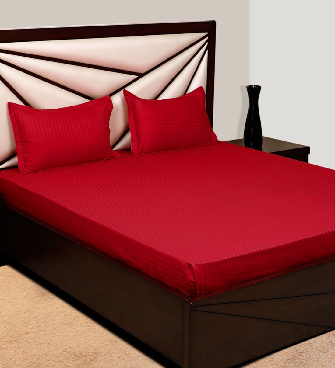 Buy Maroon Solid 280 Tc Cotton Blend Queen Sized Bed Sheets With 2 Pillow Covers By Hosta Homes