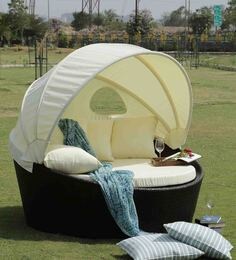Outdoor Seating 