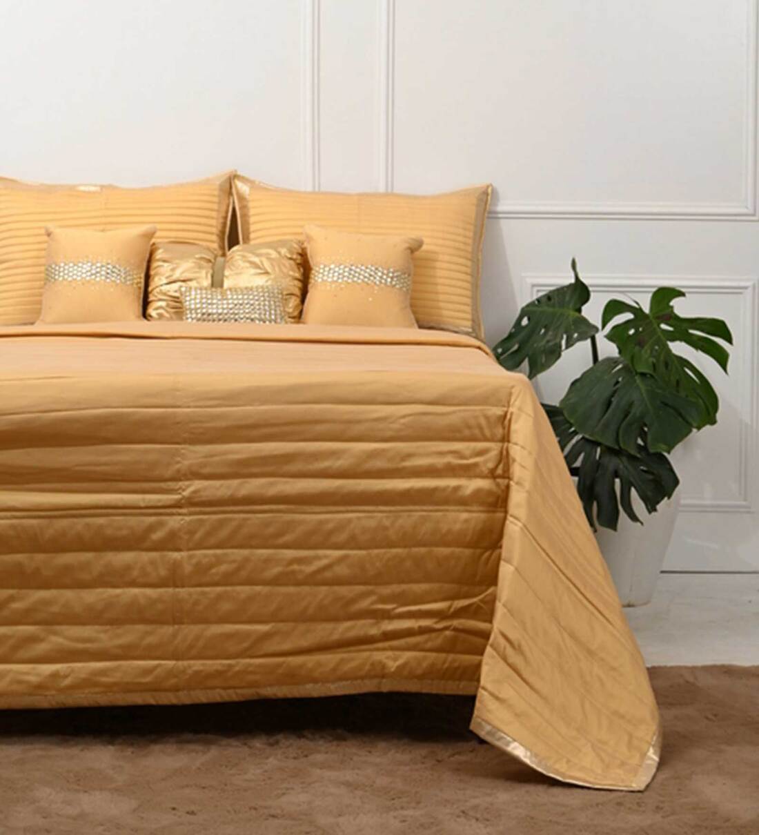 Buy Peach Solid 1000 TC Cotton King Sized Bed Sheets with 2 Pillow Covers by Studiohmk Online