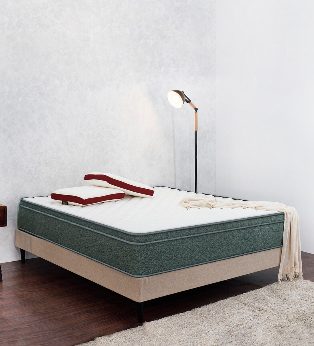 Buy Quilted EPE Foam 6 inch Pocketed Spring Queen Size Mattress in