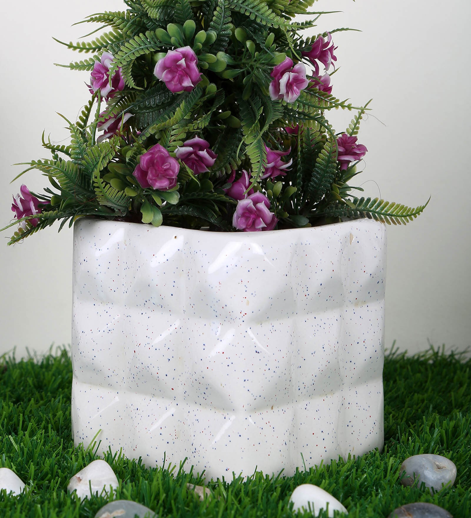 Buy White Ceramic Diamond Box Planter by Justoriginals at 32% OFF by ...