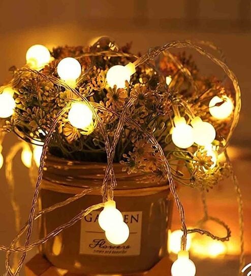 tag vintage bulb string lights